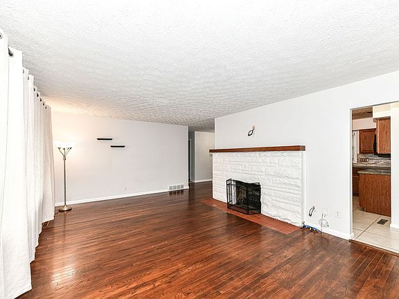 4th image of 3705 Redfern Dr