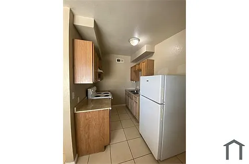 741 N 10th St #3 Photo 1