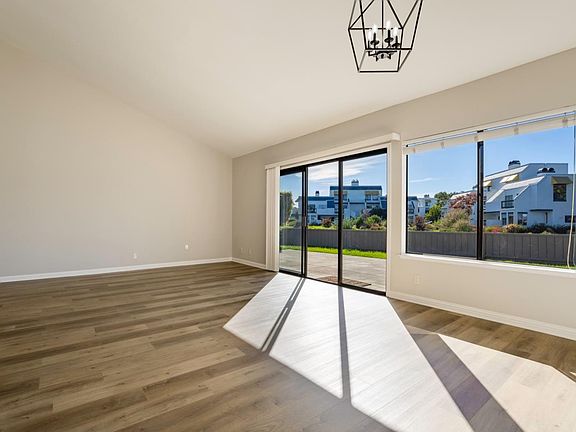 3rd image of 973 Pizarro Ln