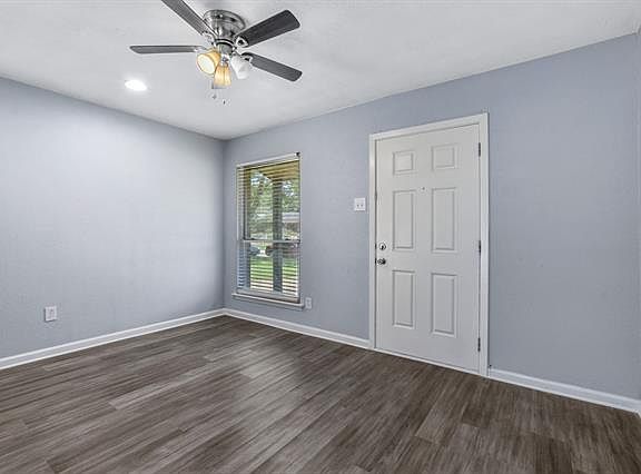 4th image of 8728 Milverton Dr