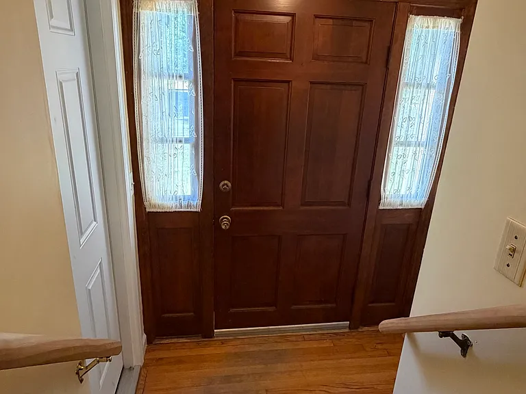 51 Pilgrim Dr #B — Photo 4
