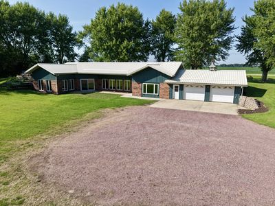 46739 900th St, Windom, MN, 56101