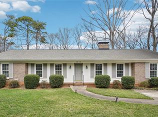 1412 Hobbs Rd, Greensboro, NC 27410