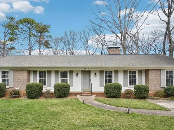 1412 Hobbs Rd, Greensboro, NC 27410