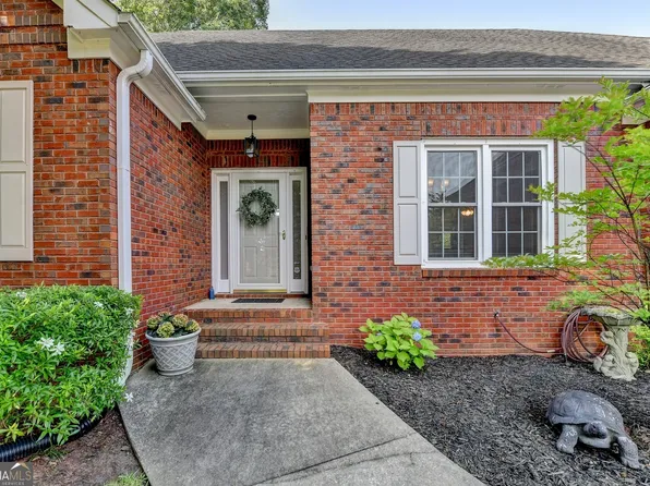 1610 Windsong Park Dr, Dacula, GA 30019