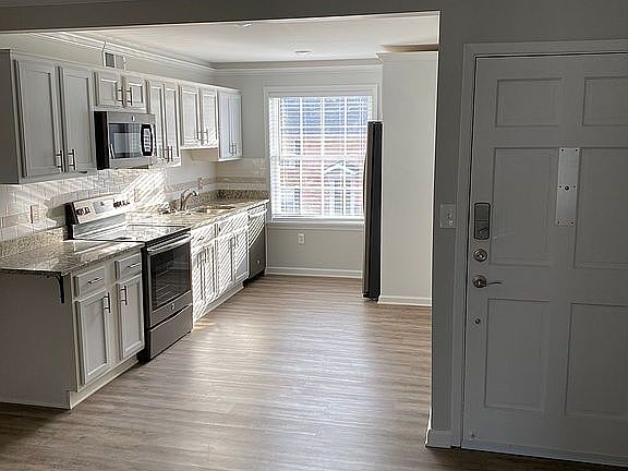 5th image of 925 Cleveland St Unit 72