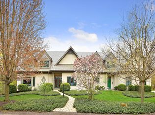 1075 Walden Ln, Lake Forest, IL