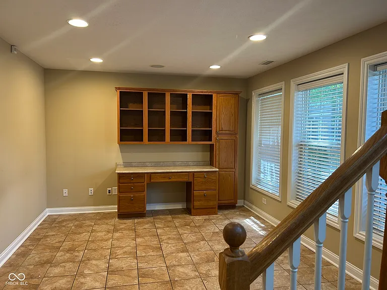 8645 Meridian Square Dr — Photo 2