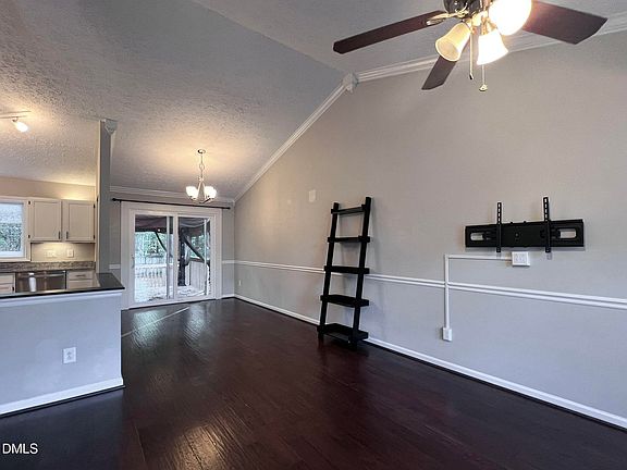 3rd image of 109 Carmel Woods Ct