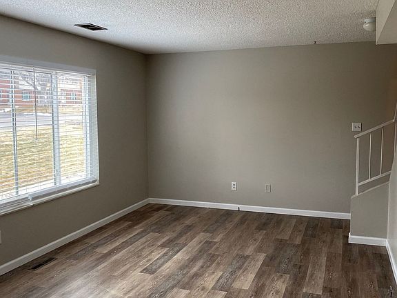 3rd image of 9105 E Mansfield Ave