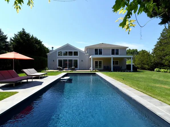 117 Bailey Rd, Southampton, NY 11968