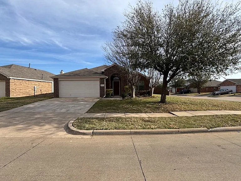 8135 Tierra Del Sol Rd — Photo 2