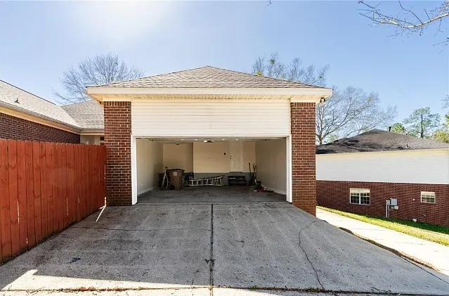 6762 Biltmore Ct — Photo 38