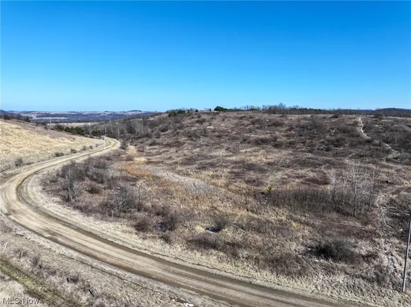 17500 Township Road 118, Coshocton, OH 43812