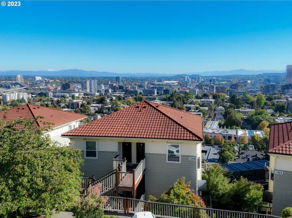320 NW Uptown Ter APT 4B, Portland, OR 97210