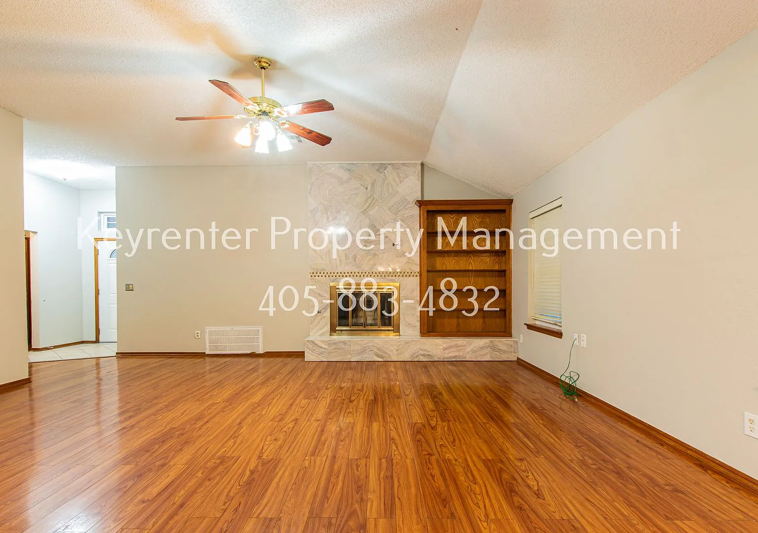 Beautiful 3 Bed 2 Bath in the Heart of OKC! — Photo 3