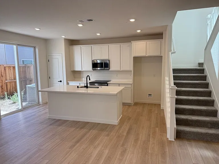 1114 Bengal Loop — Photo 8