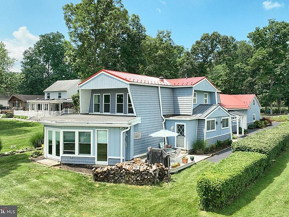 4th image of 132 Lake Meade Dr
