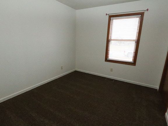 5th image of 1402 Harvest Dr