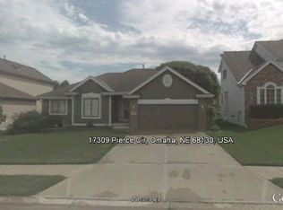 17309 Pierce Cir, Omaha, NE 68130