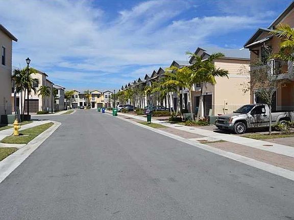 5th image of 6075 NW 104th Ct