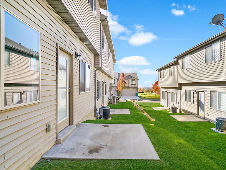 2899 N 1150 W — Photo 17