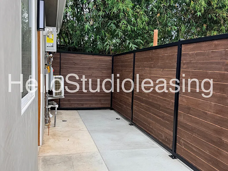 Kengard Ave — Photo 15