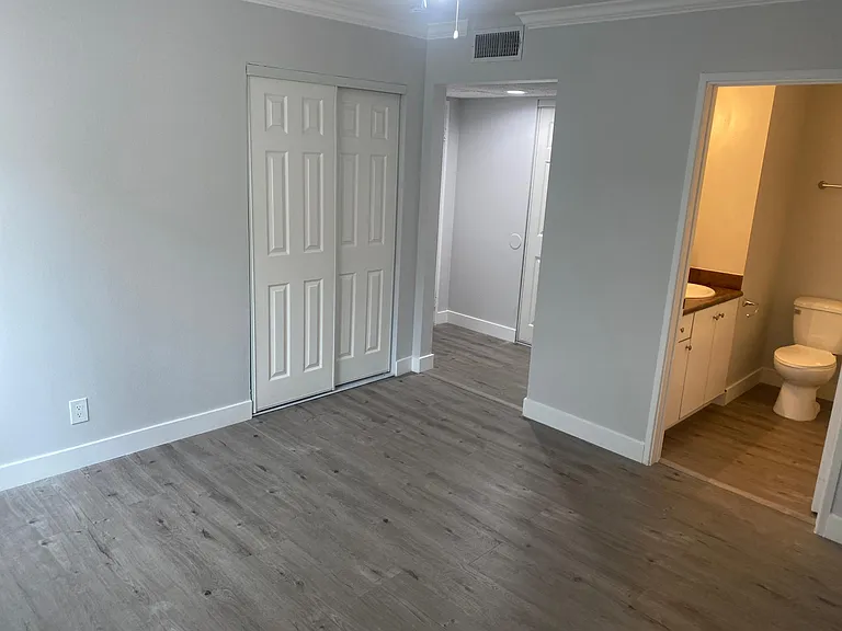 6018 Barton Ave #6 — Photo 8