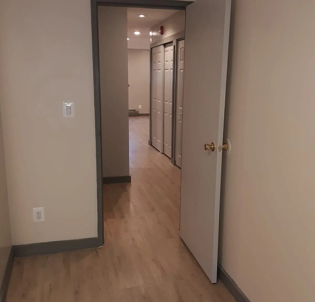 2 bed, 975 sqft, $1,800 — Photo 4