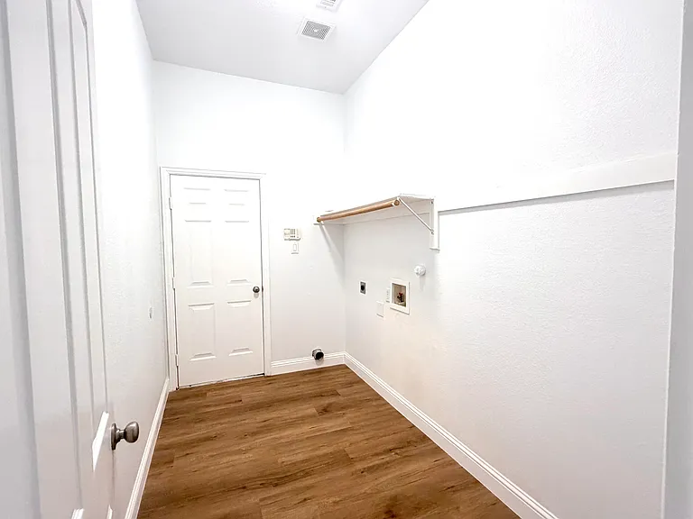 1219 Arbor Park Dr — Photo 25