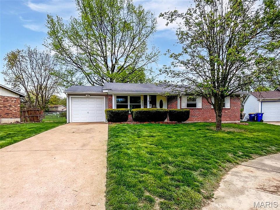1st image of 2331 Battlefield Dr