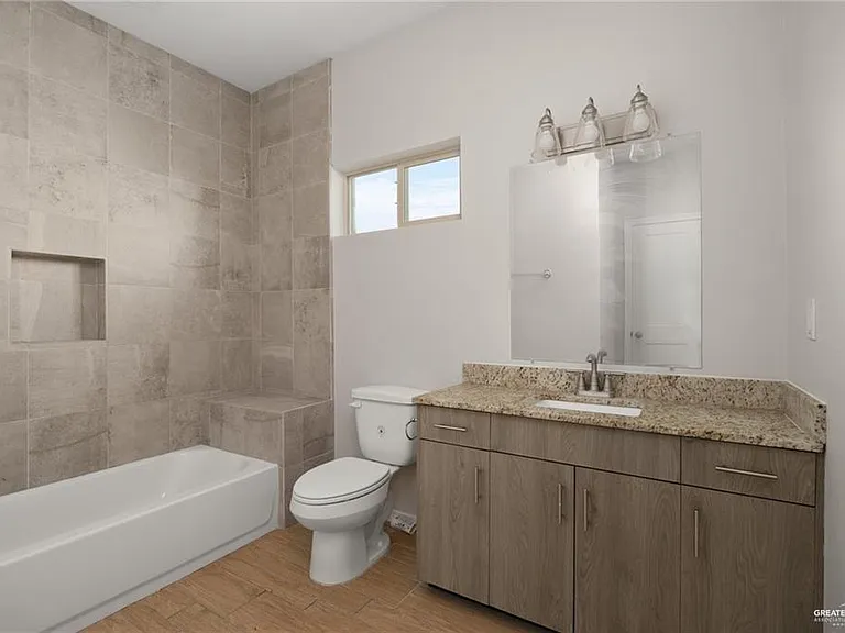 2708 E Eisenhower Ave #4 — Photo 5