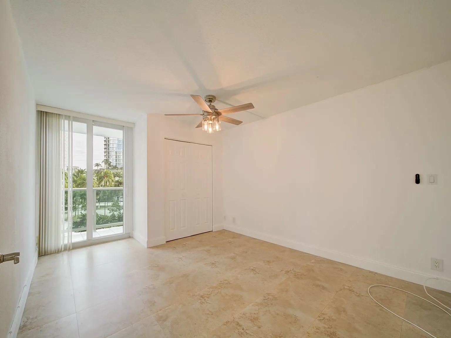 Bayview Dr, Sunny Isles Beach — Photo 3