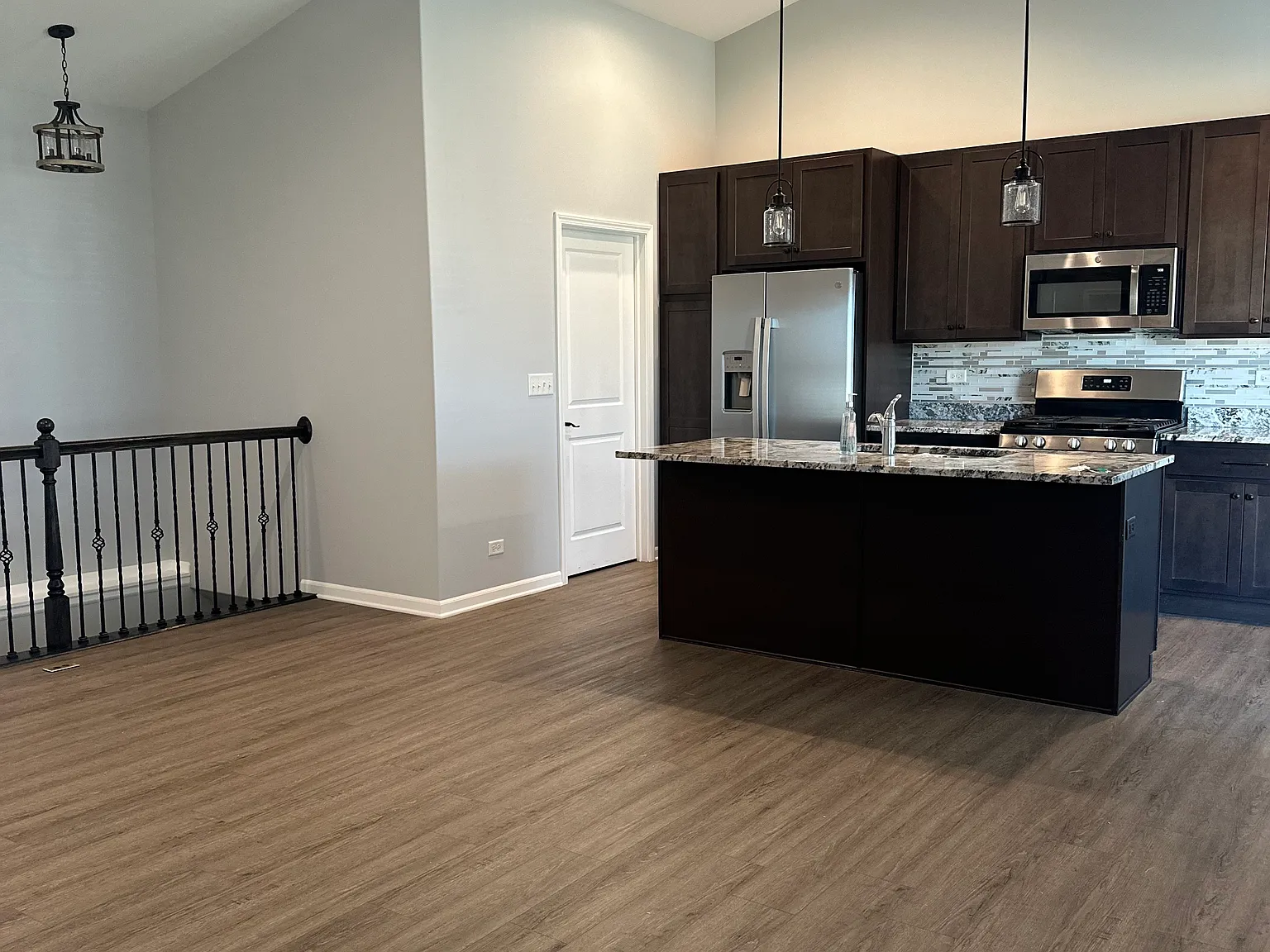 744 Quail Ln — Photo 4