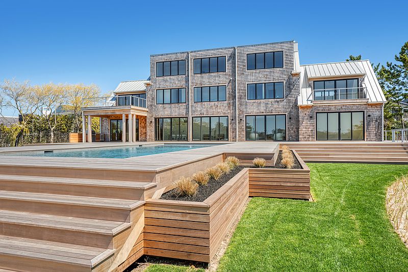 17 Leaward Ln, Quogue, NY 11959 | Out East