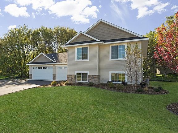 Meadowcroft Homes builds quality. Review each photo caption and discover why Meadowcroft homes delivers quality homes!