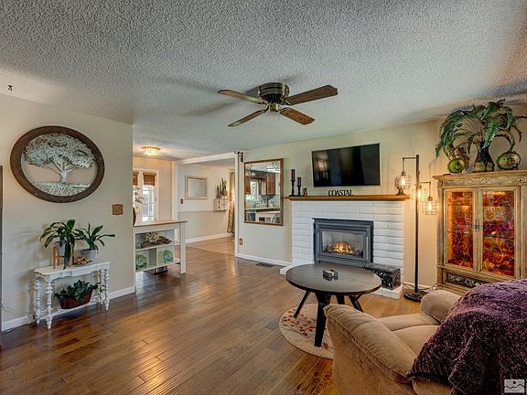 3rd image of 5585 Dolores Dr