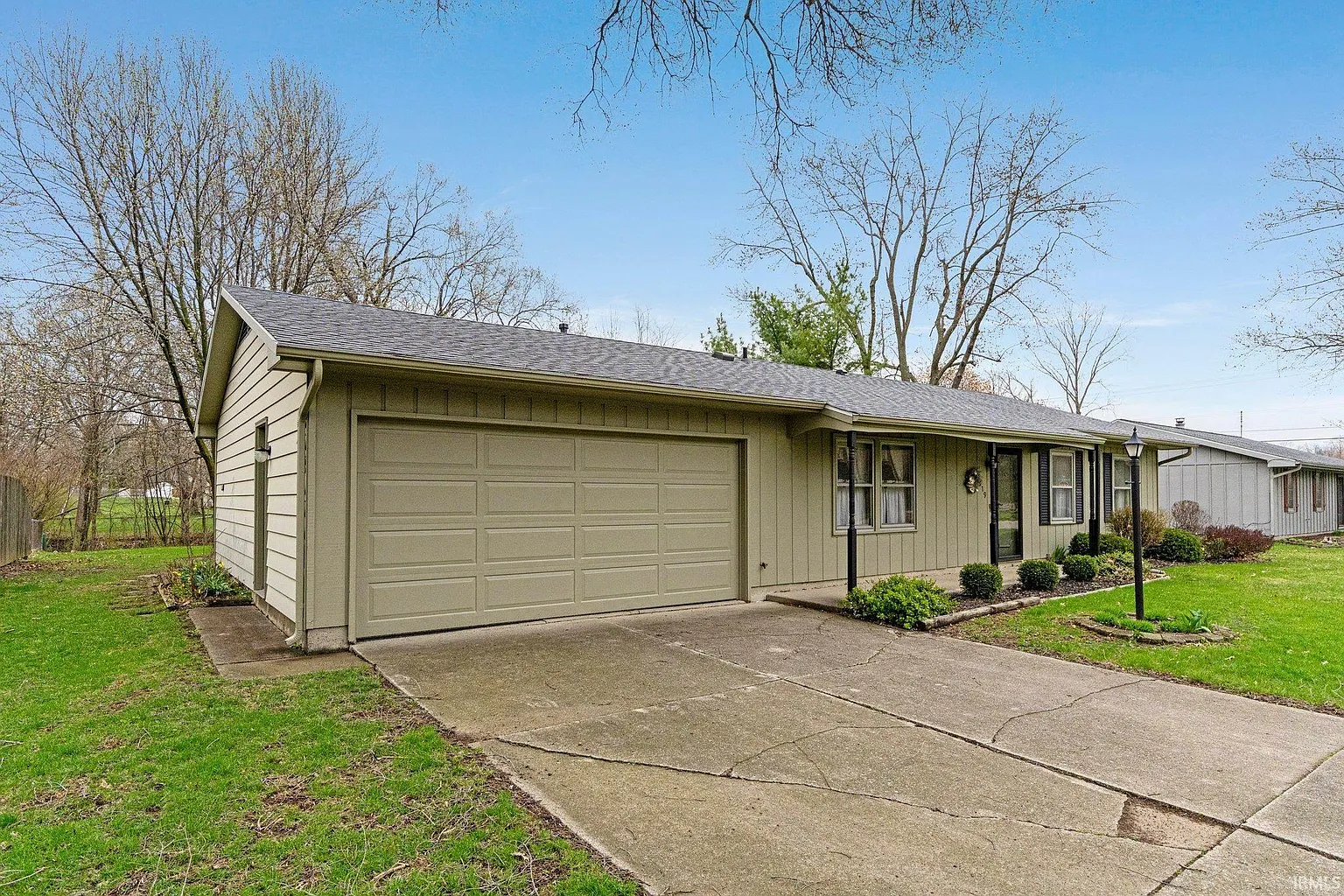 7319 Elmbrook Dr photo 1