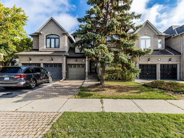 2115 Pinevalley Cres, Oakville, ON L6H 6L8