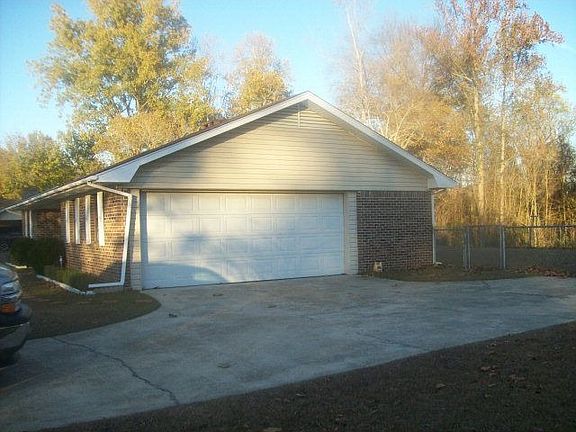 2nd image of 308 Linda Dr