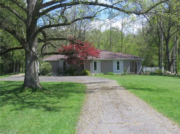 6745 Case Rd, North Ridgeville, OH 44039