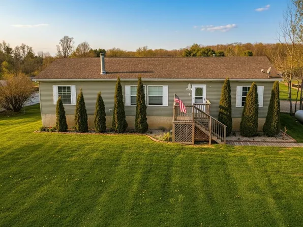 3056 W Cook Rd, Grand Blanc, MI 48439