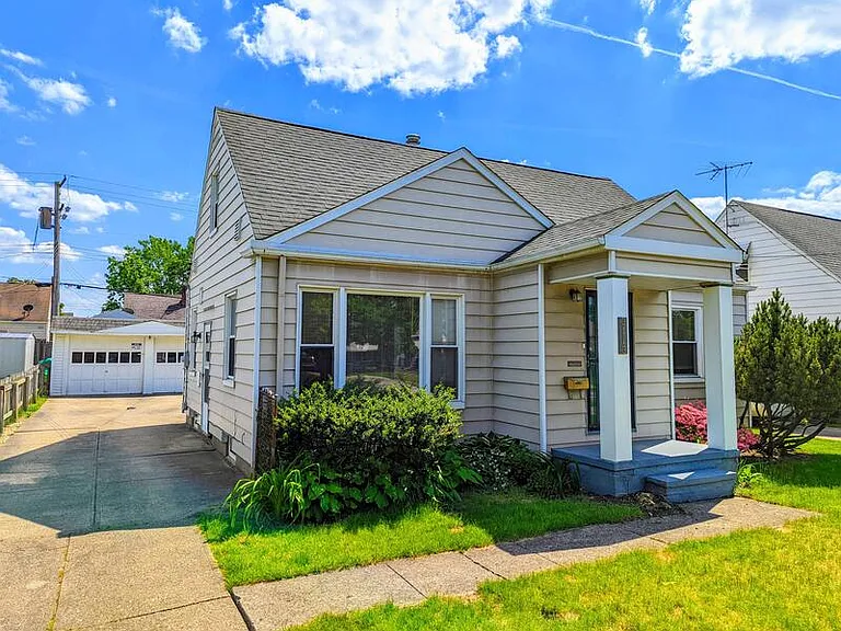 3113 Silverdale Ave — Photo 15