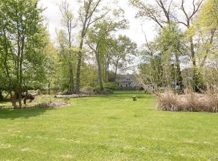 372 Rowland Rd, Fairfield, CT 06824