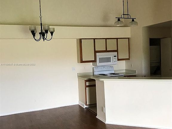 3rd image of 9999 Summerbreeze Dr APT 812