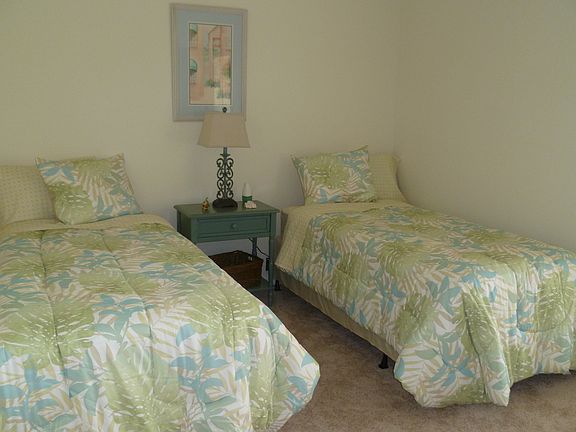 Guest bedroom