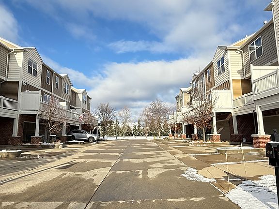 5th image of 3211 Coral Ln #3211