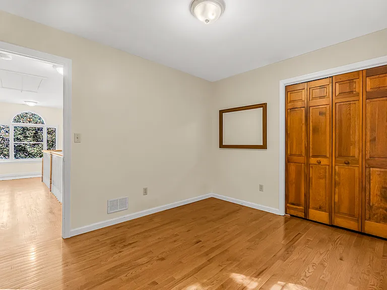 33 Serafin Ct — Photo 34