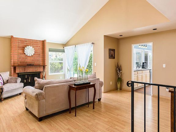 3rd image of 6555 Royal Gorge Ct