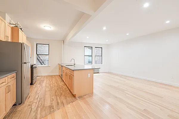 Rented by Oxford Property Group | media 21